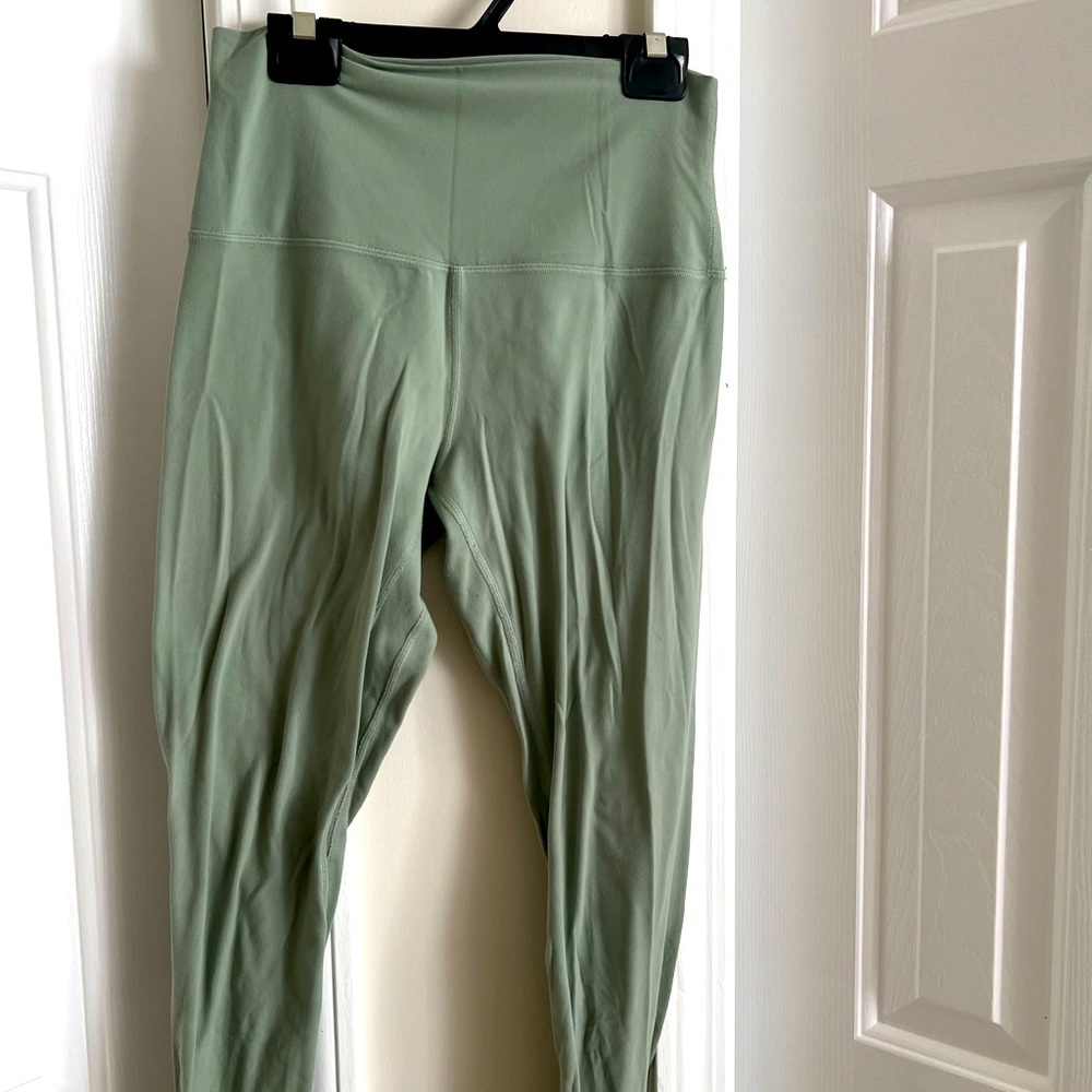 Light sage green lululemon align leggings, 28 inch